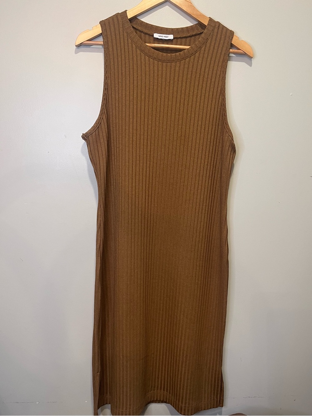 Nine West Sleeveless Summer Ribbed Midi Dress in Carmel Brown